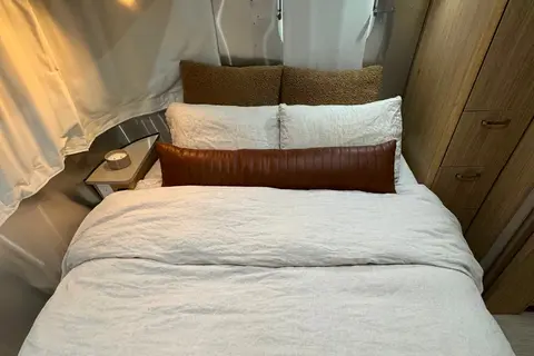 Sliver Moon - Airstream Flying Cloud Travel Trailer