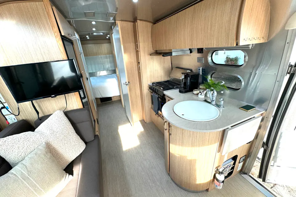Sliver Moon - Airstream Flying Cloud Travel Trailer