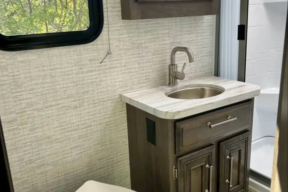*Easy to Use* 2024 Odyssey SE