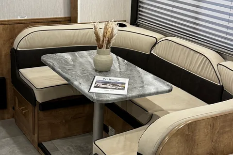 Hit the road in style and comfort! 2021 Coachmen Leprechaun!