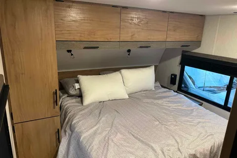 Cozy and Bright Campsite Reserve 26CJ Travel Trailer
