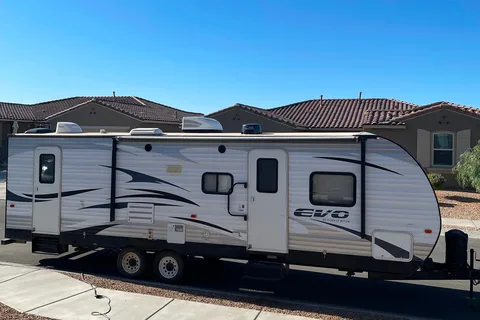 King’s Forest River 2850 Travel Trailer