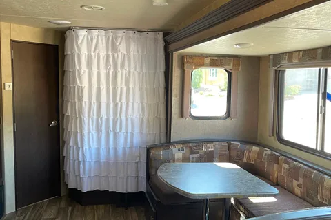 King’s Forest River 2850 Travel Trailer