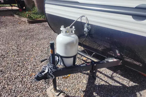 Keystone Zinger Lite 18BH Travel Trailer