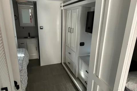 Daniel's 2023 Coachmen Encore 375rb Class A