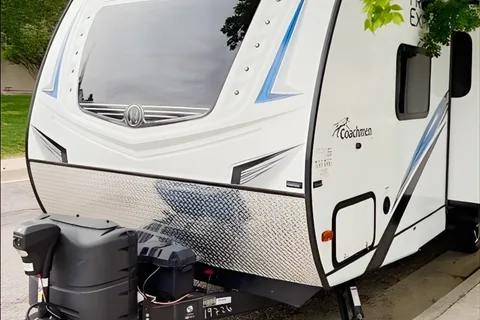 Vitaliy's Coachmen FreedomExpress 257BHS Travel Trailer