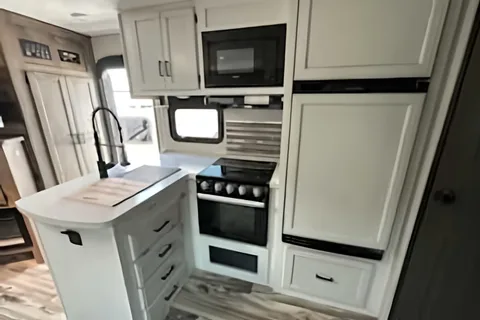 Donald's Venture Sportrek touring edition Travel Trailer