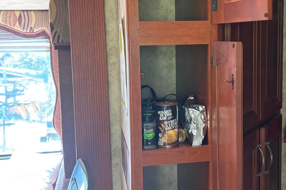 Spacious and Cozy Travel Trailer- Ready for Your Next Adventure!