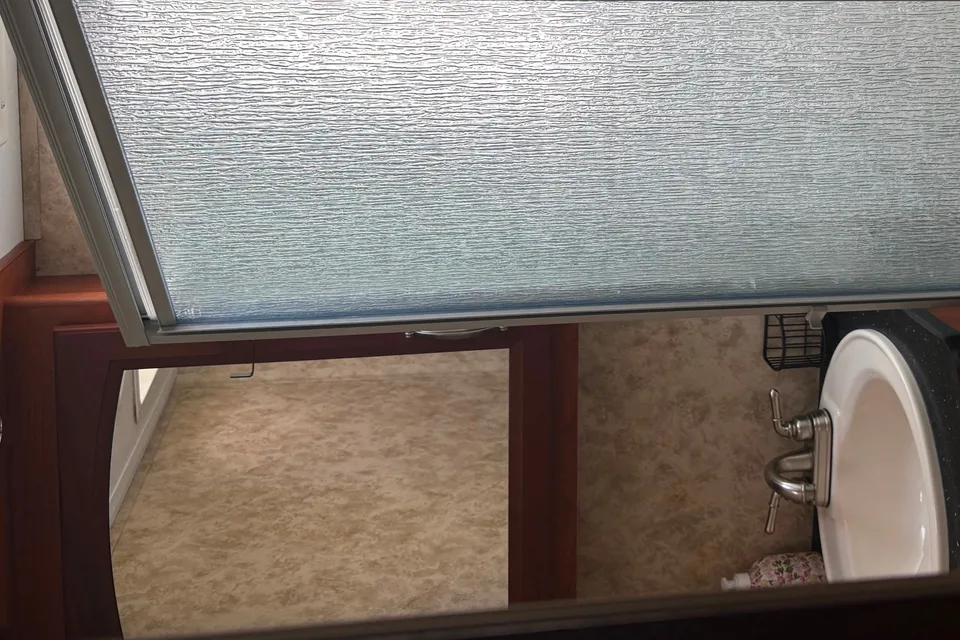 Spacious and Cozy Travel Trailer- Ready for Your Next Adventure!