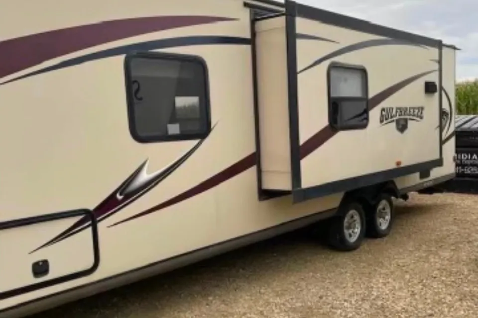 Okanagan Leisure's Gulf Stream Gulfbreeze Travel Trailer