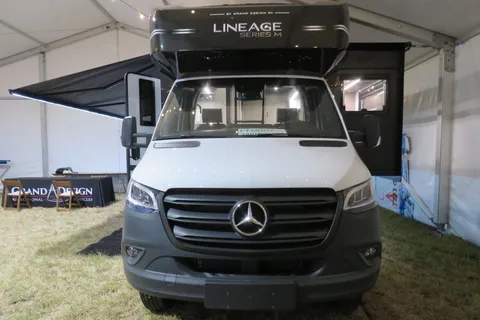 Grand Design Lineage 25FW Class C