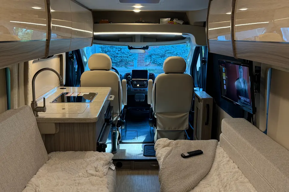 Tia Bee Class B Integra Ethos