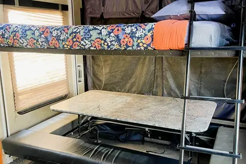 Timothy's Keystone Fusion 301 Toy Hauler