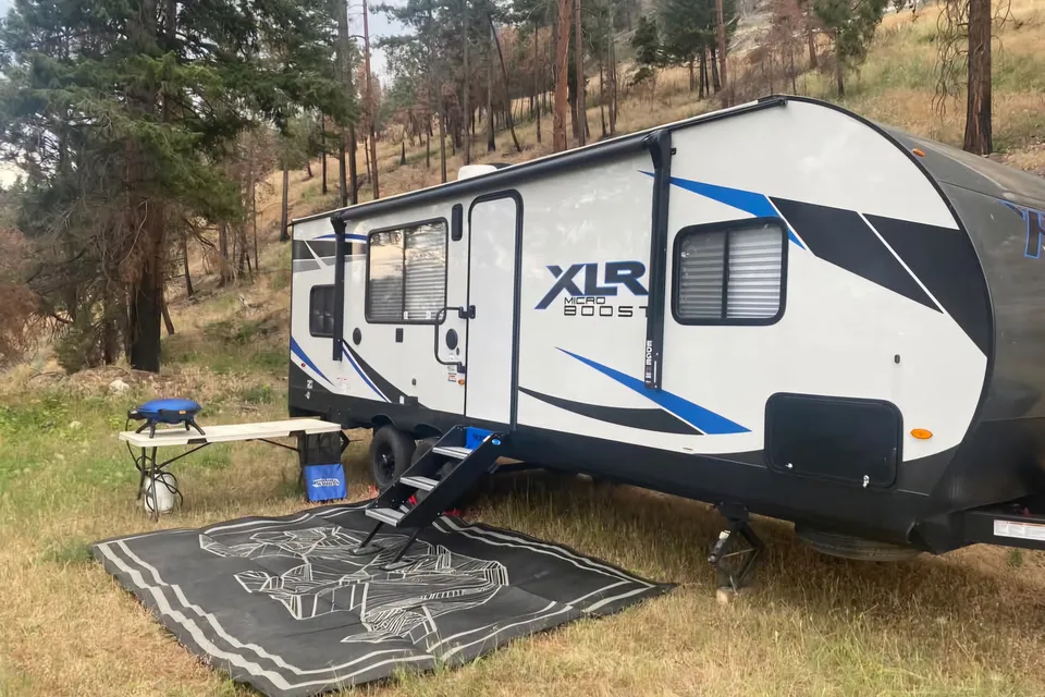 Welcome to your Deck on Wheels! 