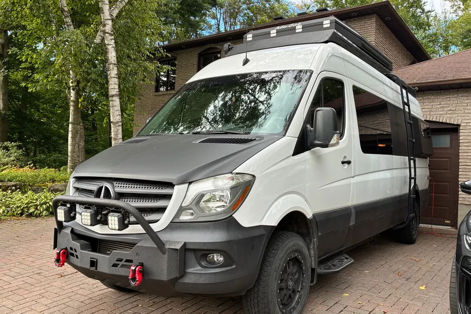 Mercedes-Benz Sprinter/ VANLIFE