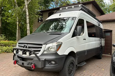 Mercedes-Benz Sprinter/ VANLIFE