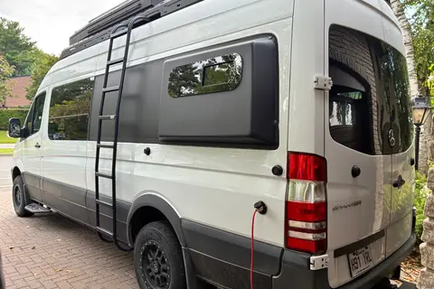 Mercedes-Benz Sprinter/ VANLIFE
