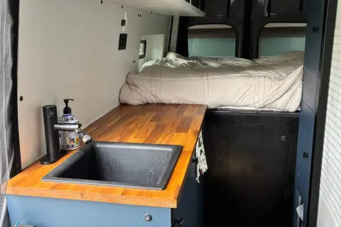 Mercedes-Benz Sprinter/ VANLIFE