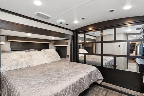 Jayco 377RLBH Fifth Wheel
