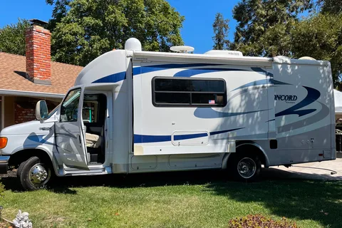 Cali Coachmen Concord Class B