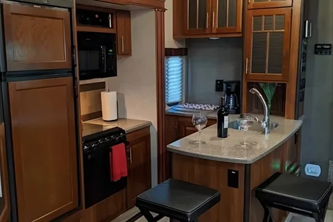 AMAZING TOY HAULER BRINGING YOUR ADVENTURES TO LIFE