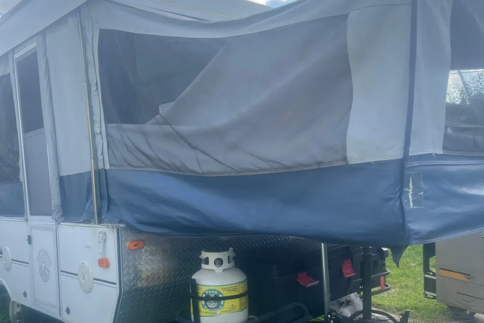 Flying Dutchmen 1006d Tent Trailer