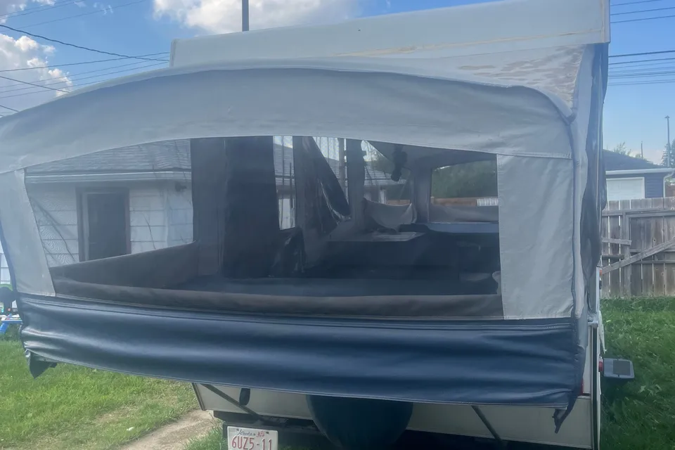 Flying Dutchmen 1006d Tent Trailer