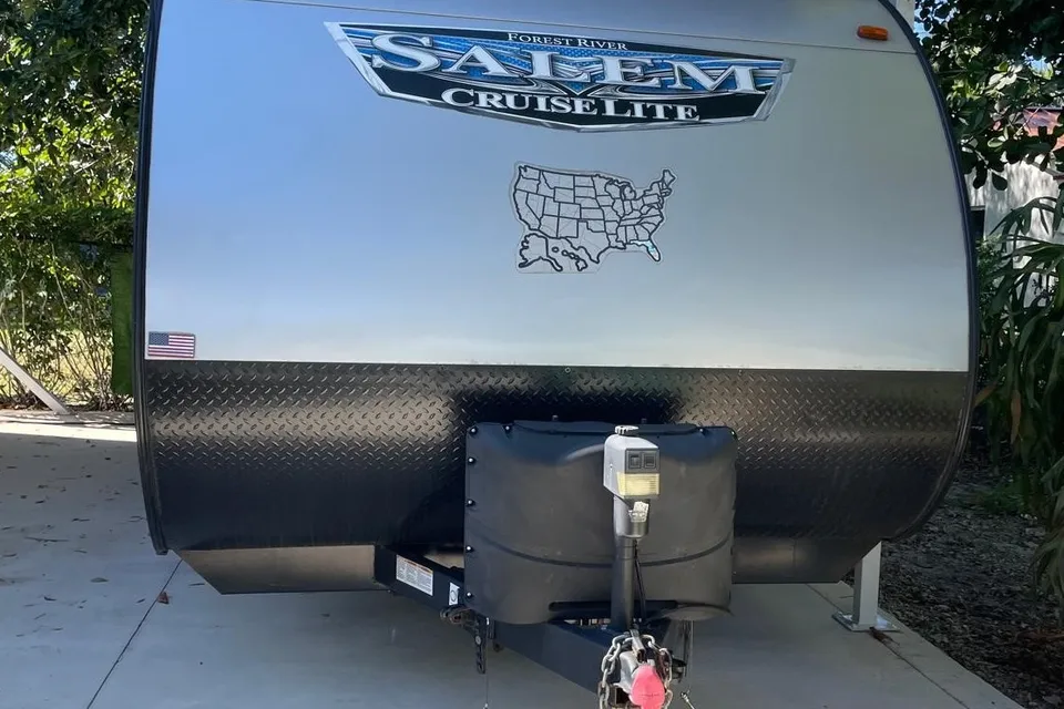 Edith's Forest River Salem Cruise Lite Travel Trailer