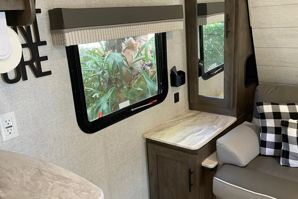 Edith's Forest River Salem Cruise Lite Travel Trailer
