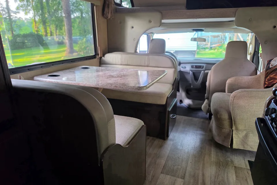 Ruthann's Thor Motor Coach Freedom Elite Class C