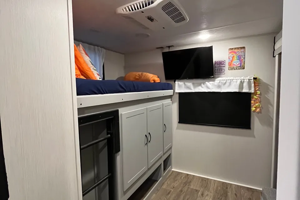 Philip's Forest River 34BH Travel Trailer