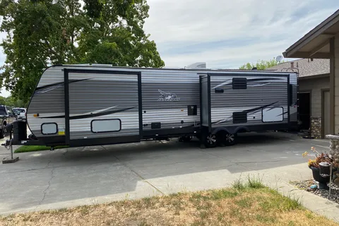 Jim's Jayco  38RSBS Travel Trailer