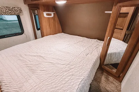 Coachmen Apex Ultra Lite with Blacktone Griddle