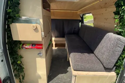 vi.vanlife