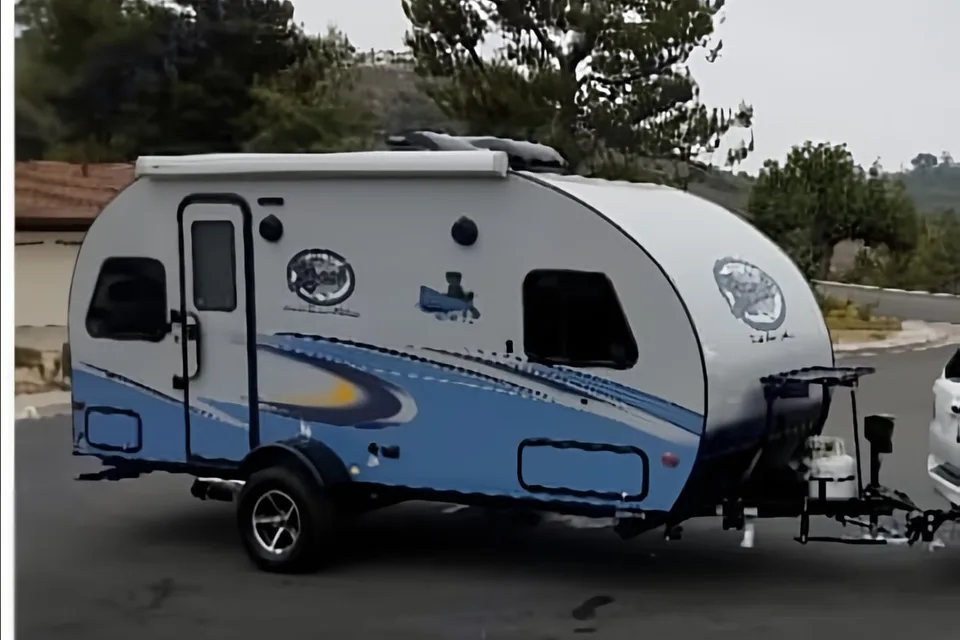 PERFECT and COMFORTABLE RPOD 190 Travel Trailer