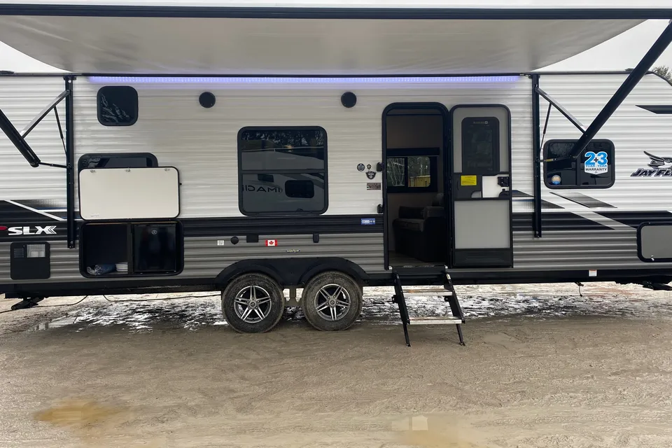 Dave & Jenn’s Jayco 264BH SLX8