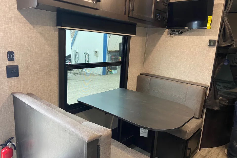 Dave & Jenn’s Jayco 264BH SLX8
