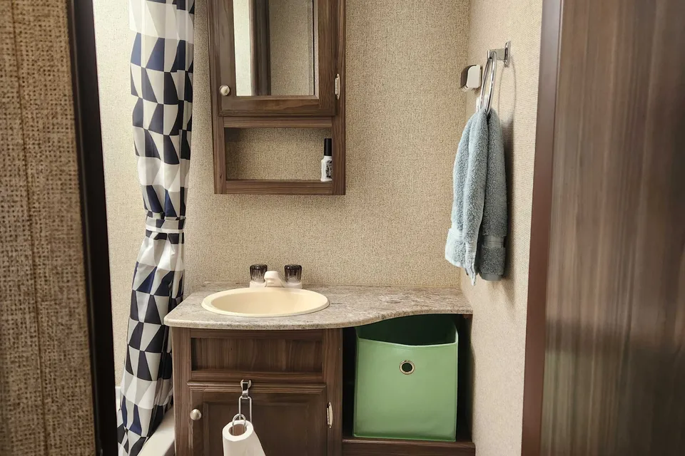 Coachmen 193BHS Travel Trailer
