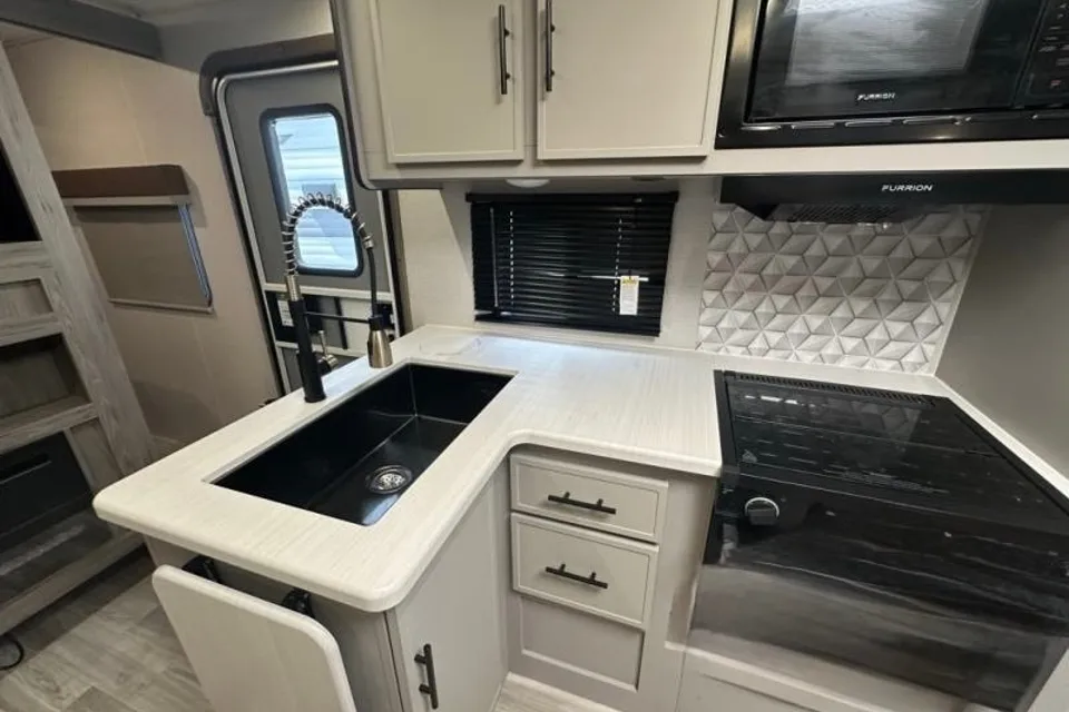 Alyssa's Forest River Vibe Travel Trailer