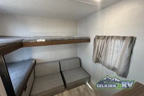 Alyssa's Forest River Vibe Travel Trailer