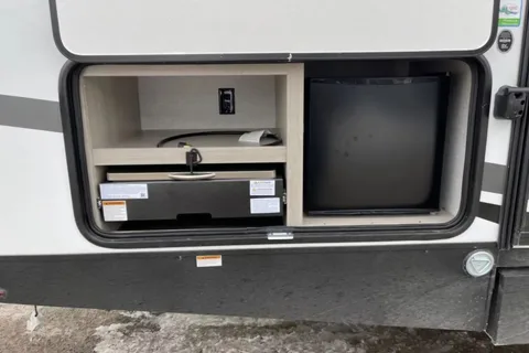 ALTA 2800KBH Series, Luxury with complimentary items!