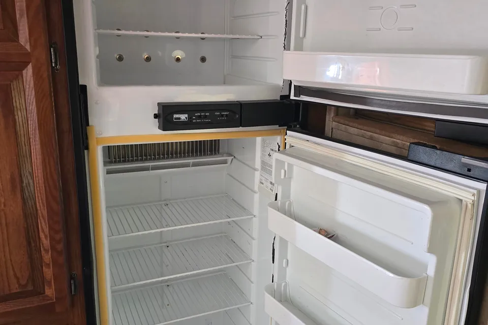 Robert's Cruiser RV 30BH Fifth Wheel