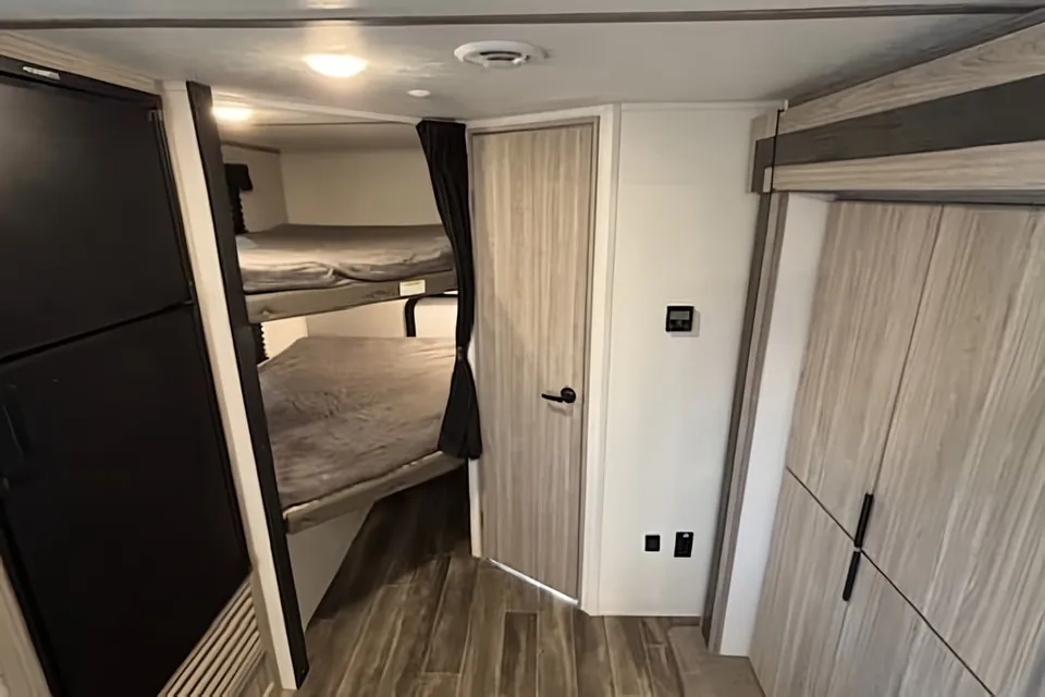 Joshua's Keystone Passport 22BHW Travel Trailer