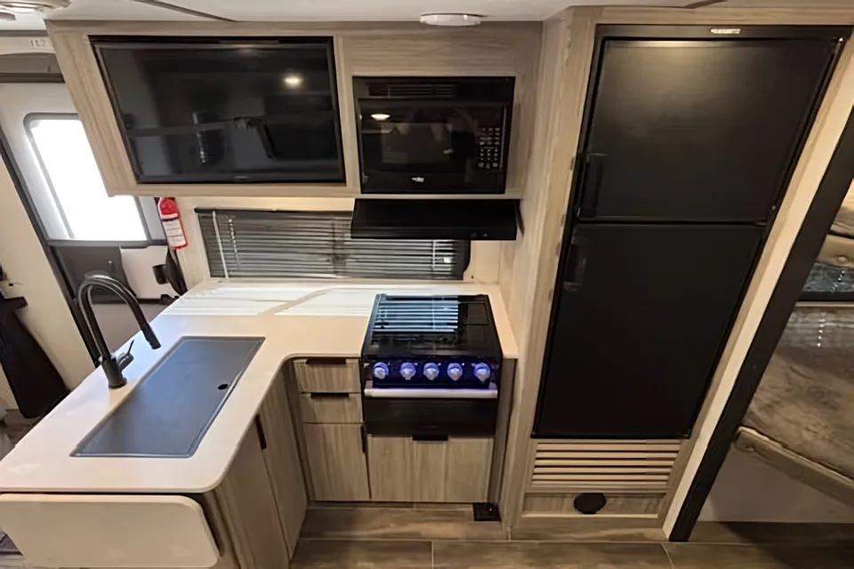 Joshua's Keystone Passport 22BHW Travel Trailer