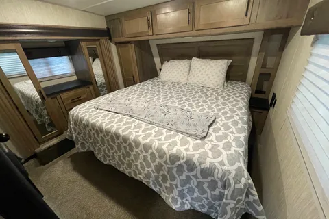 Spacious 40' 2020 Vengeance Rogue Toy Hauler