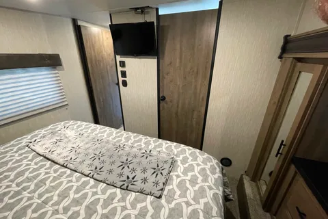 Spacious 40' 2020 Vengeance Rogue Toy Hauler
