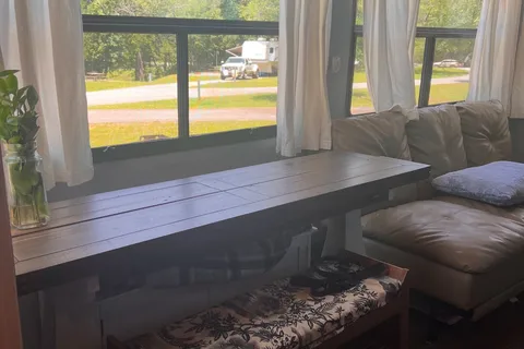 Daniel's Forest River CEDAR CREEK SILVERBACK 37BH - FIFTH WHEEL
