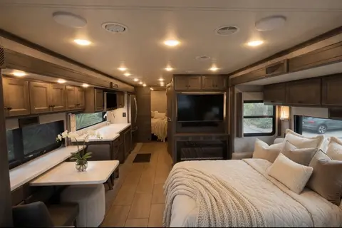 A13   Tiffin Motorhomes Allergo Open Road 34 Class