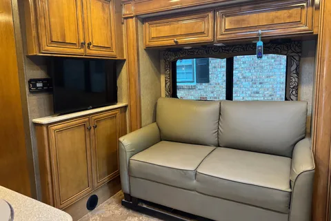 Ricardo's Thor Motor Coach Siesta Class C
