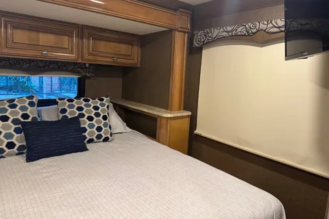 Ricardo's Thor Motor Coach Siesta Class C